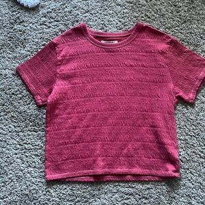 pink american eagle shirt